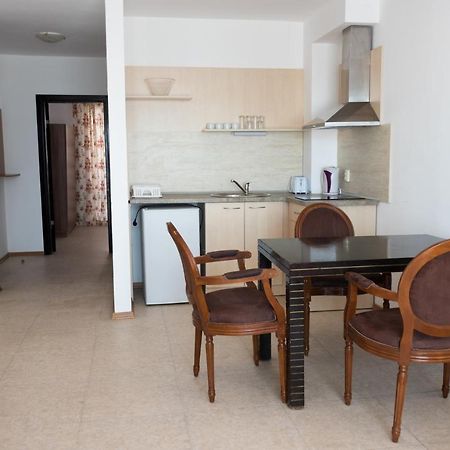 Vm Apartments Robinson Beach 포마리 외부 사진