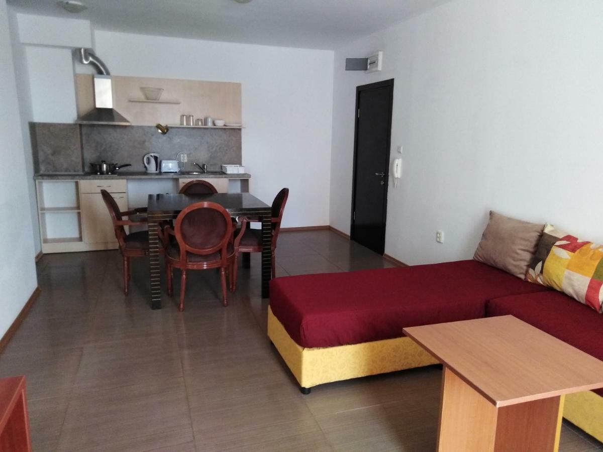 Vm Apartments Robinson Beach 포마리 외부 사진
