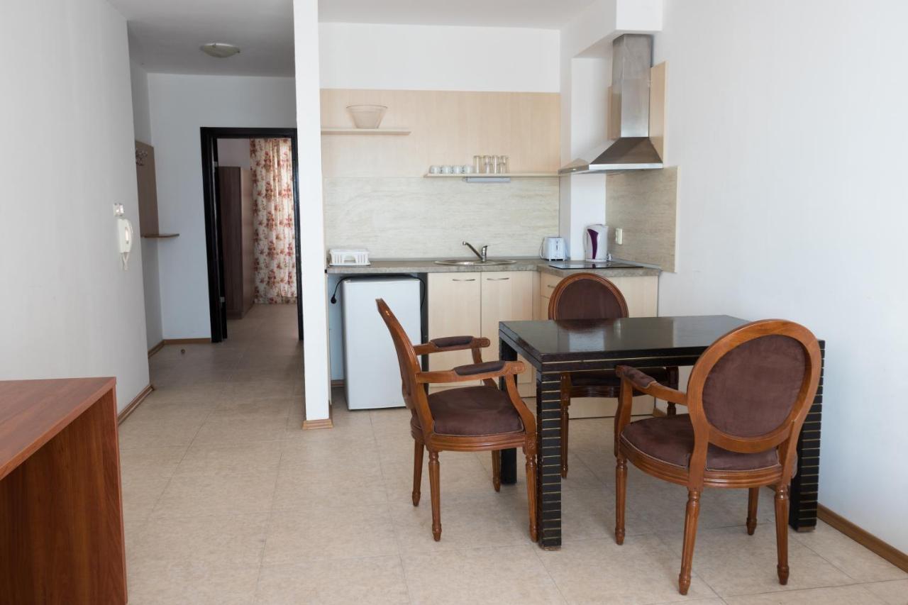 Vm Apartments Robinson Beach 포마리 외부 사진