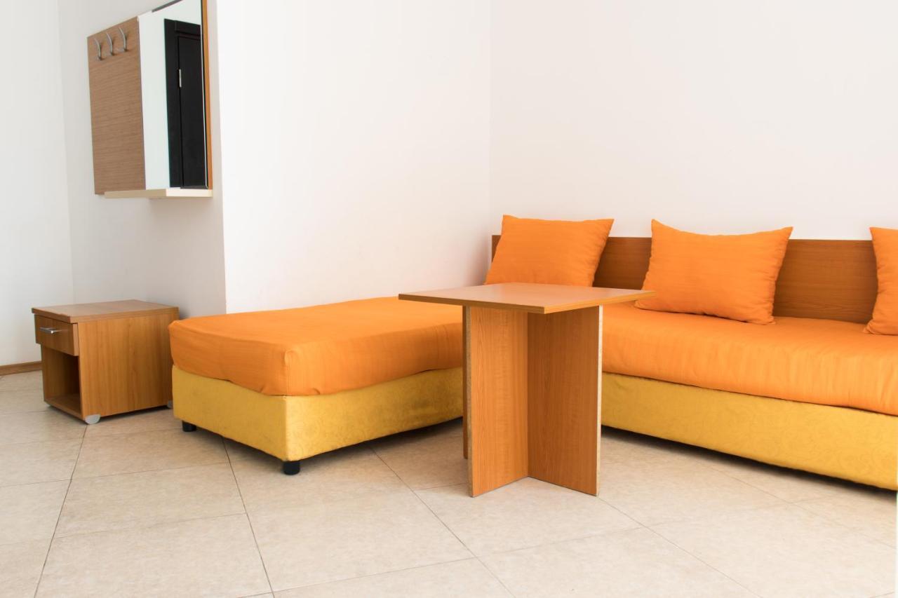 Vm Apartments Robinson Beach 포마리 외부 사진